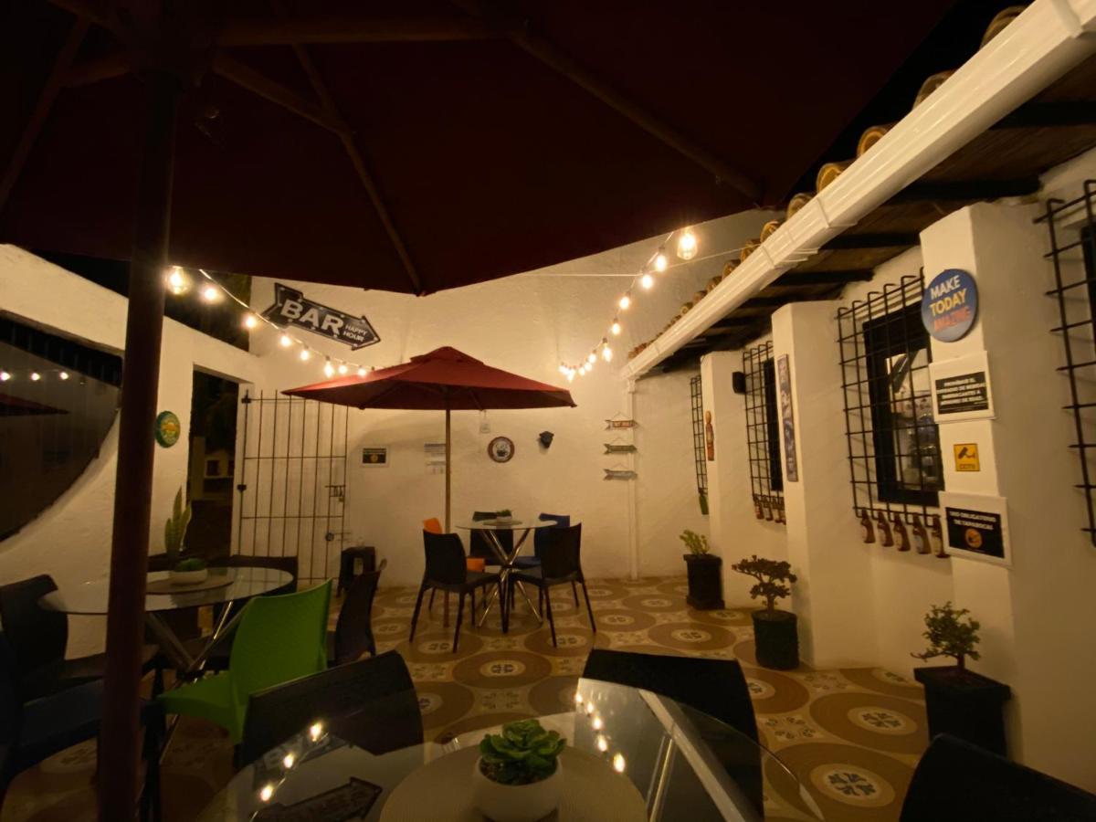 Club Aviva Guatavita - Hostel - Restaurante, Disco & Bar Exterior foto